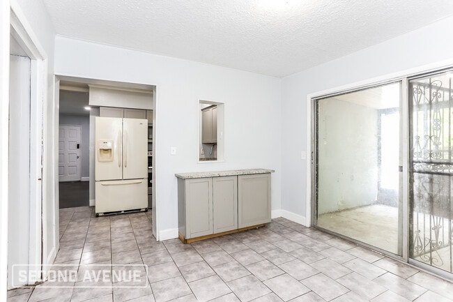 Photo - 5568 Verbena Rd