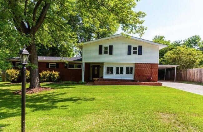 Photo - 1704 Bob White Dr