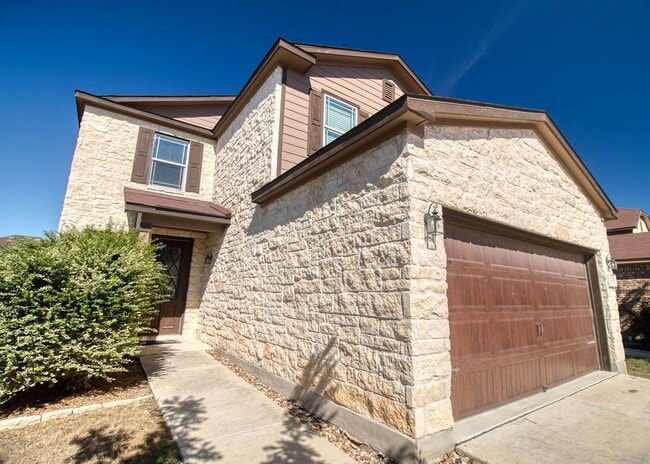 Building Photo - Large 4/3/2 Home in West Village at Creekside!