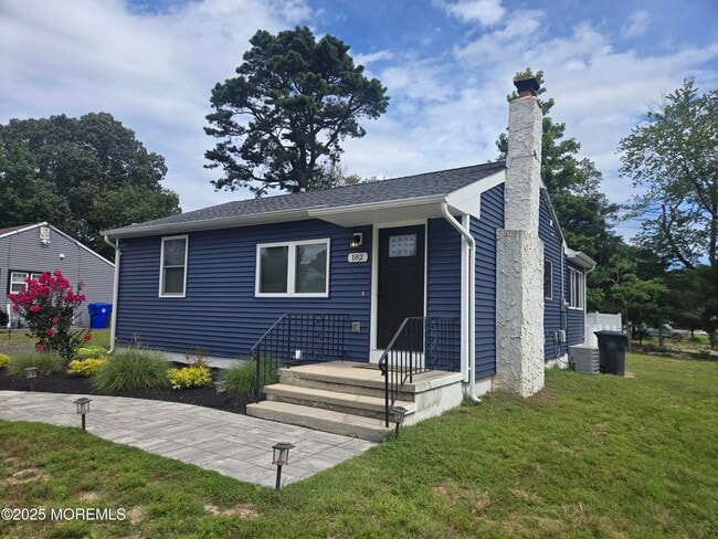 Building Photo - 182 Baywood Blvd Rental