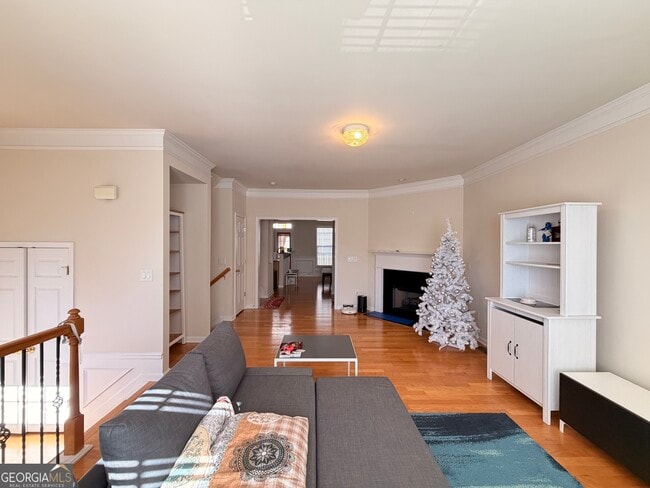 Photo - 6115 Deluna Way