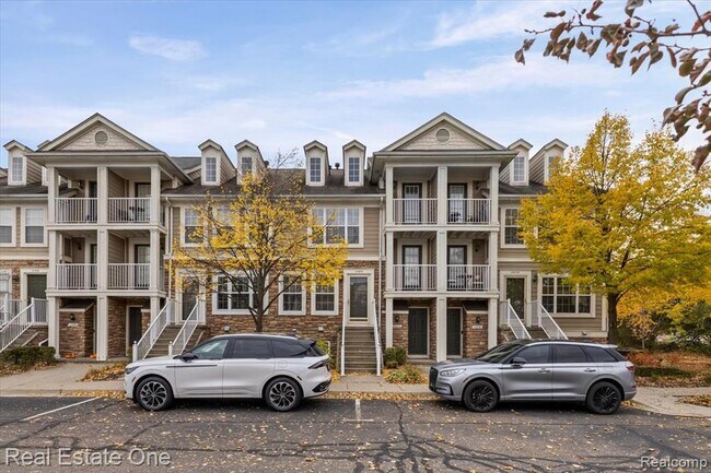 Photo - 1084 Faulkner Unit #: D