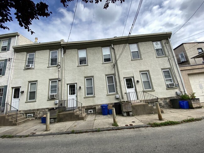 Photo - 3454 Sunnyside Ave Unidad 1