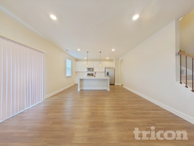 Photo - 80 Leyland Ct