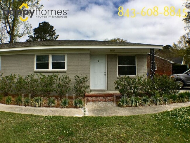 Building Photo - 1556 Kemper Ave