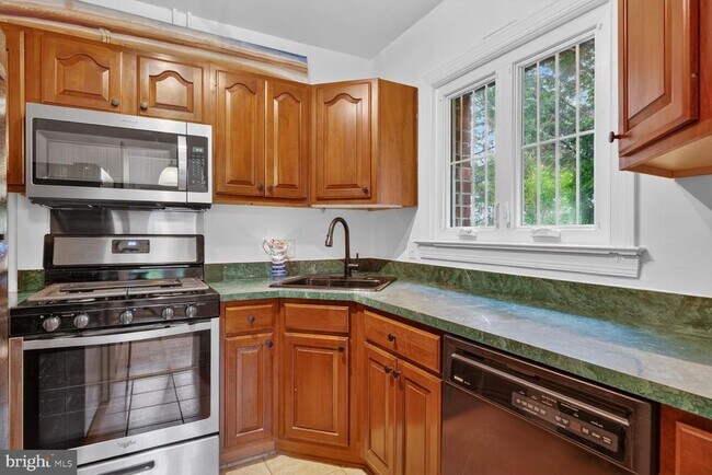 Photo - 1536 Mt Eagle Pl Unit 959