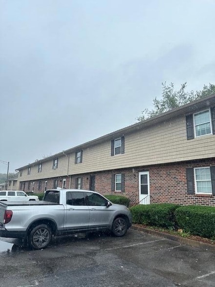 Building Photo - 4100 N Ocoee St Rental