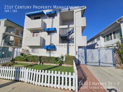 Building Photo - 14323 Haynes St Unit 7
