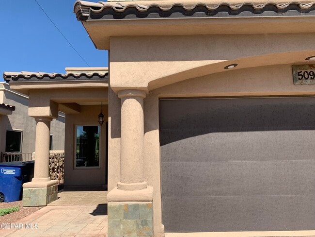 Photo - 509 Firstwood Pl