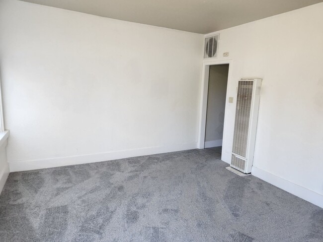 Photo - Y Street Unit Apt 1