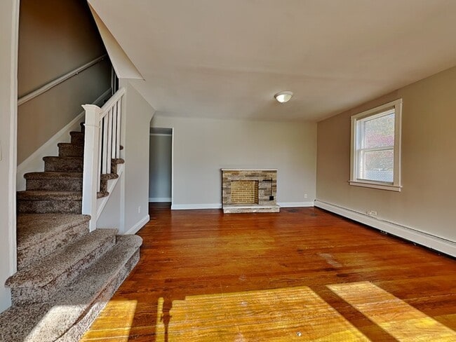 Photo - 7402 School Ave