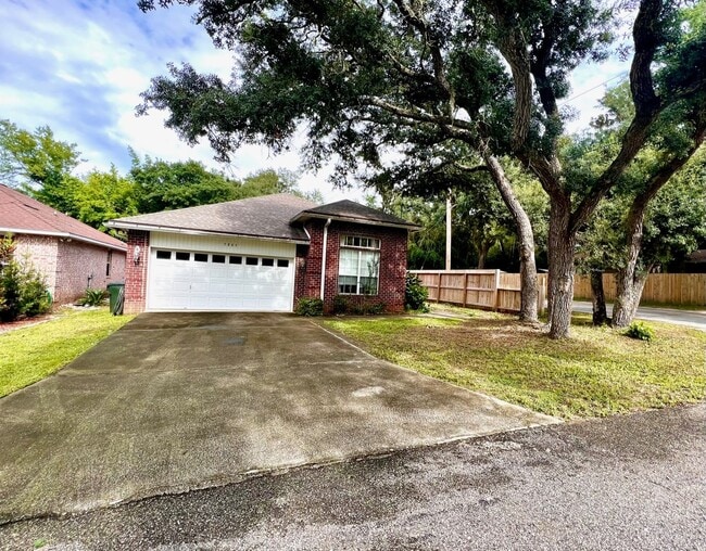 Photo - Nice 3BR/2BA - Convenient to NAS Pensacola