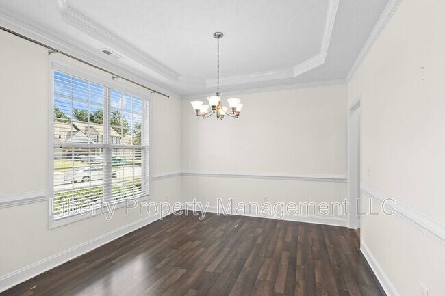 Photo - 146 Trenton Pl