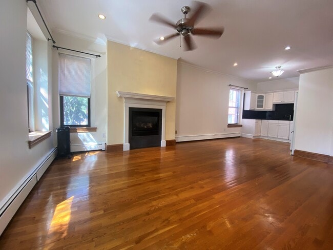 Building Photo - 13 Worcester St Unit 3