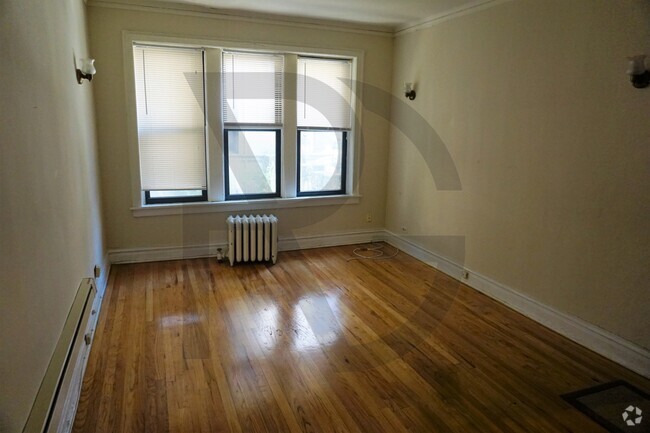 Building Photo - 611 W Melrose St Unit #617-B1 Rental