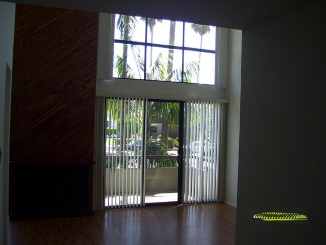 Photo - 1007 S Catalina Ave