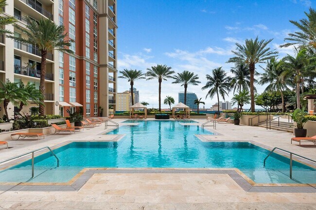 Photo - 550 Okeechobee Blvd Unit 1616