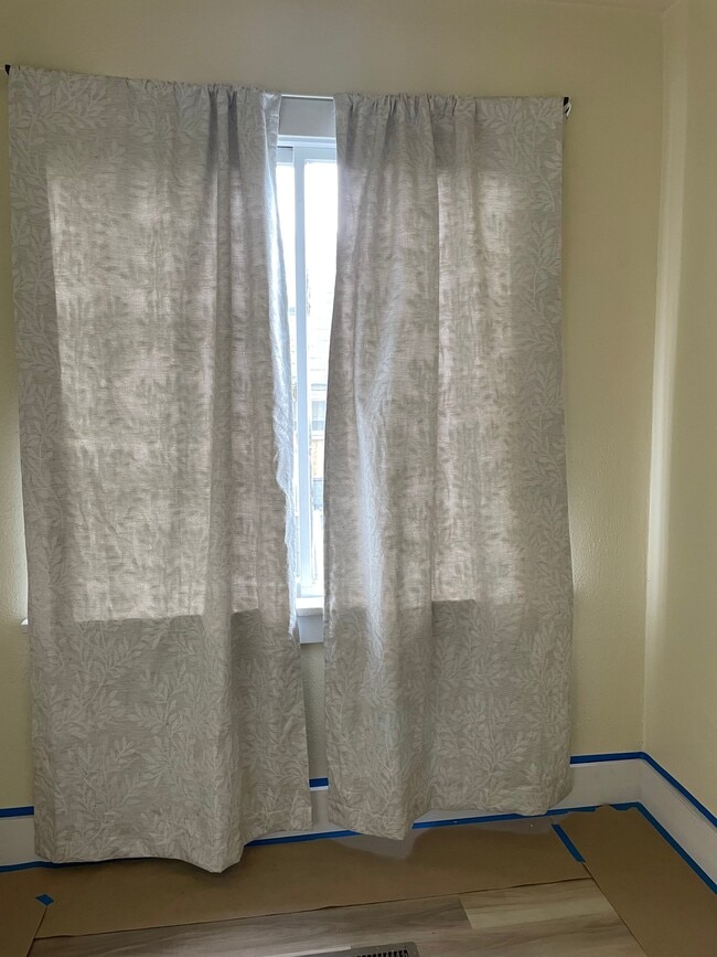 Photo - 104 E Walnut St