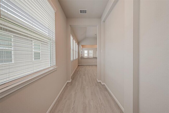 Photo - 1091 Lilly Ln