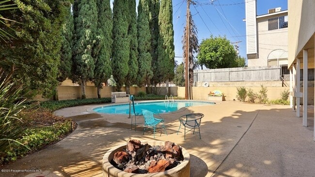 Photo - Coming Soon: Stylish 2-Bed Apartment with ...