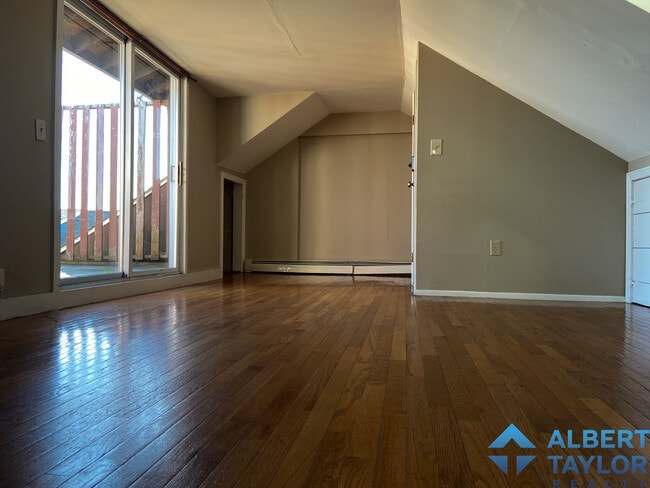 Photo - 8 Sunset St Unit 4