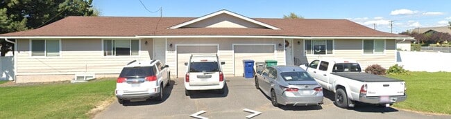 Photo - 3507 E 57th Ave