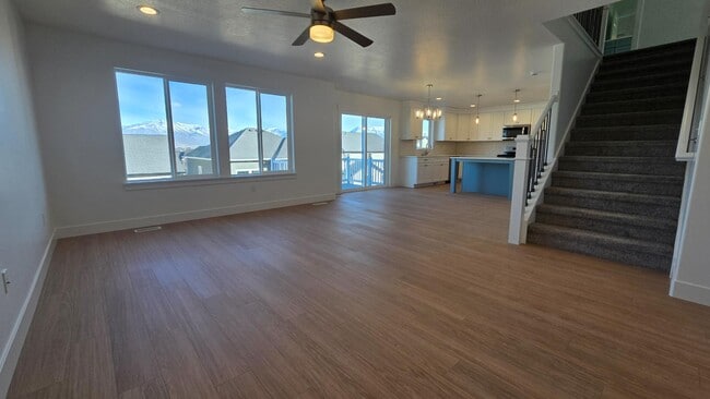 Photo - 668 Boseman Dr