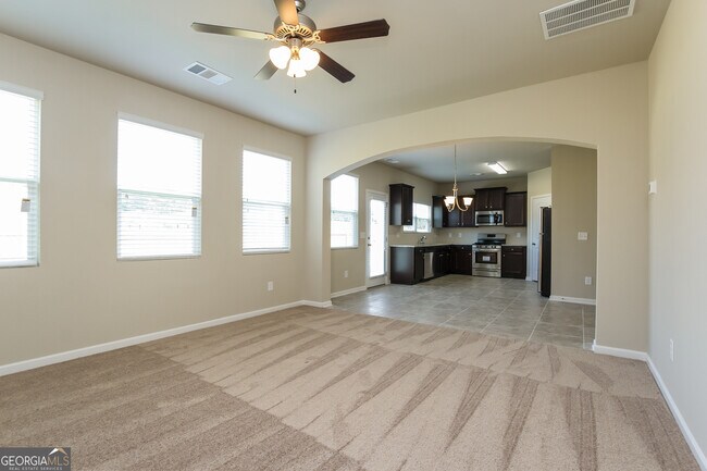 Photo - 106 Bradford Ct