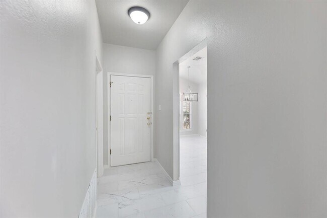 Photo - 9505 Woodvale Dr