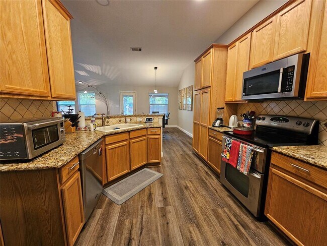 Photo - 2203 Boneset Trail