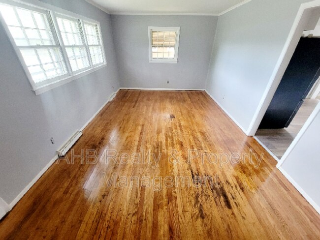 Photo - 309 Harden st.