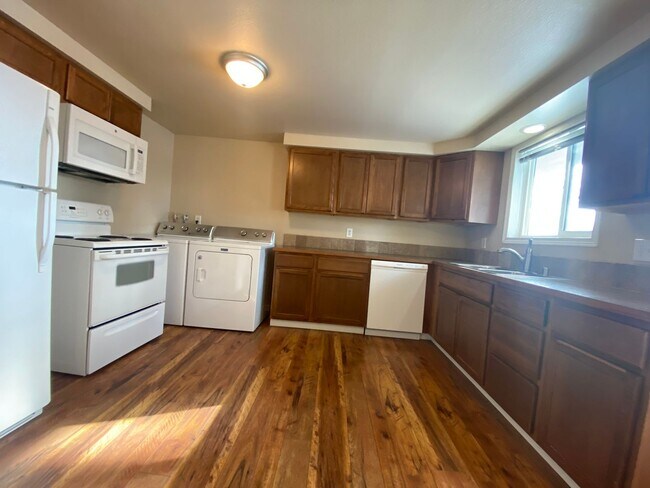 Photo - Move-in special!  One month free rent! 2-b... Unit 10620-A