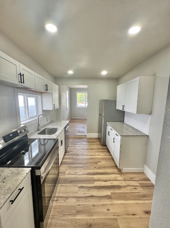 Building Photo - 908 W 13th St Rental