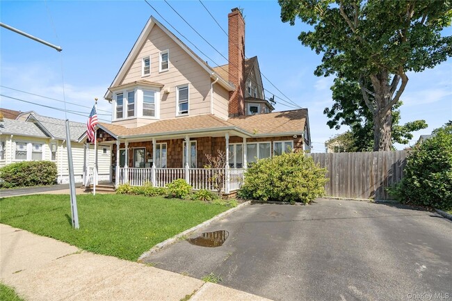 120 S High St
