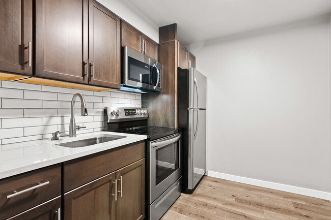 Photo - White Rock Apartments