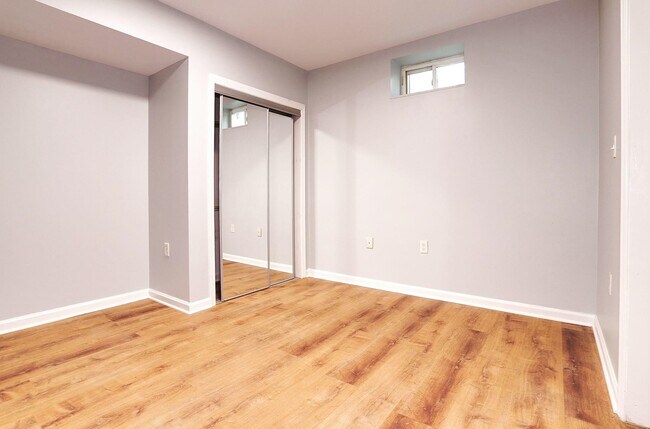 Photo - 236 Van Horne St Unidad 1B