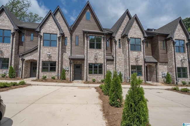 Photo - 4228 Oakview Ln