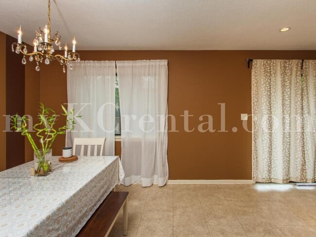 Photo - 9619 Outlook Dr