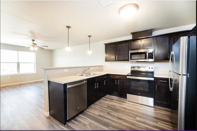 Photo - 5815 S Zang St