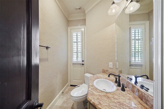 Photo - 30 N Palmiera Cir