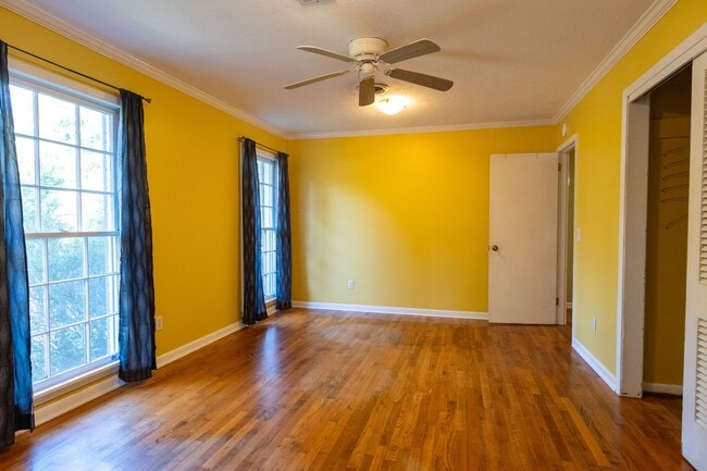 Photo - 882 Cherokee Rd