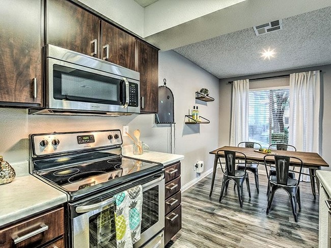 Photo - Capri North & South