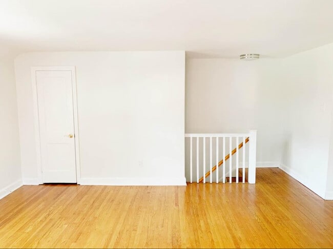 Photo - 8 Trent Rd Unit 2