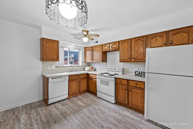 Photo - 9407 Bay Colony Dr Unit 2W