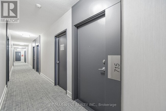 Photo - 169 Fort York Blvd Unit 715
