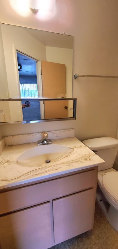 Photo - 320 Tennessee St SE