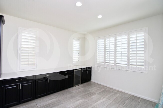 Photo - 231 E Wisteria Dr