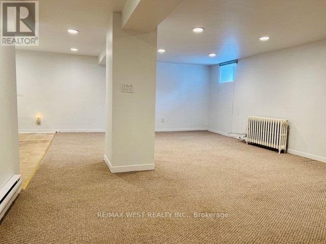 Photo - 27 Oakview Ave