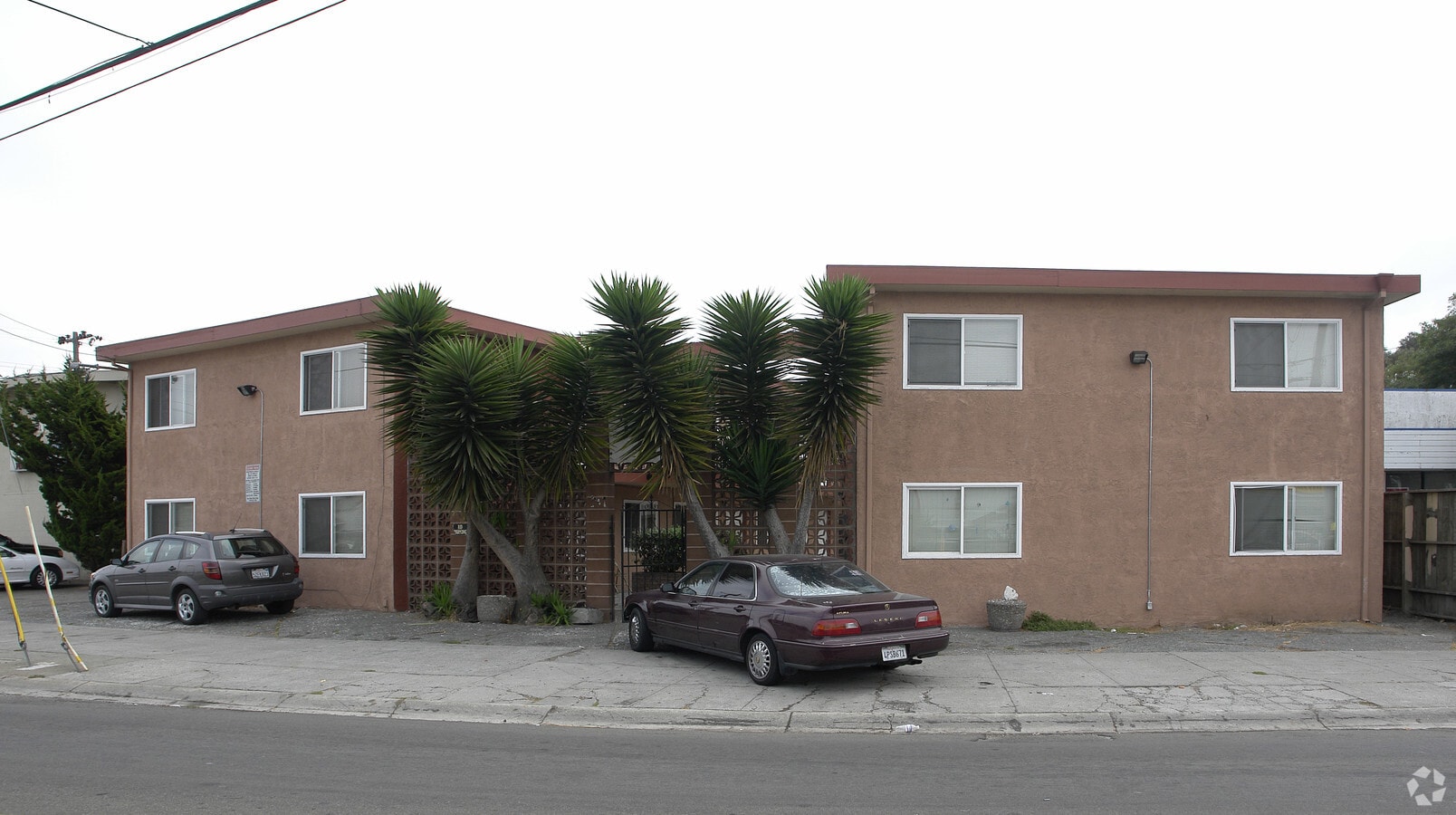 Tiki Apartments - Tiki Apartments