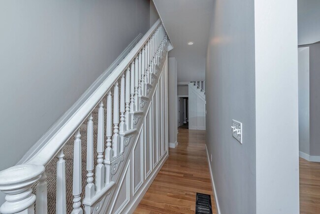 Photo - Remodeled 5 bedroom/2 bathroom in South Side